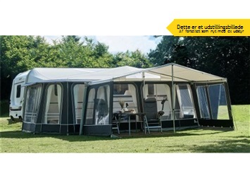 DEMO Penta 1025 med MEGA stel, dørmarkise og Penta Eclipse solsejl